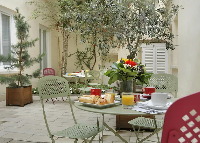 The Originals City, Hotel Lecourbe, Paris Tour Eiffel