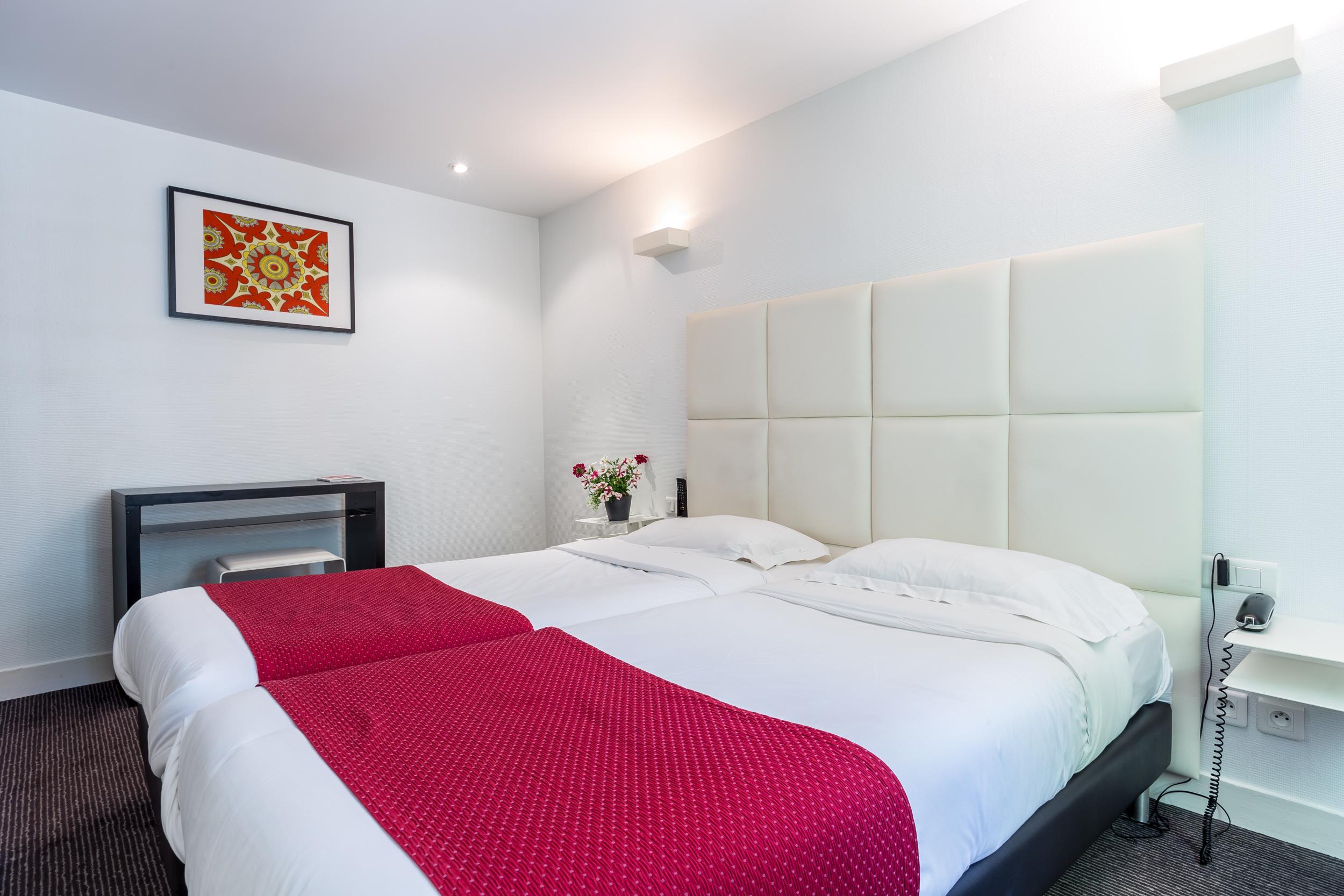 The Originals City, Lecourbe, Tour Eiffel Hotel Parijs